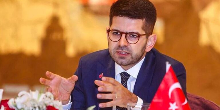 cumhurbaskanligi-yatirim-ve-finans-ofisi-baskanligina-bilal-erdogain-okulundan-atama-hCxbHTqy.jpg